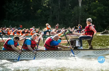 Гонки на лодках драконах - dragonboat